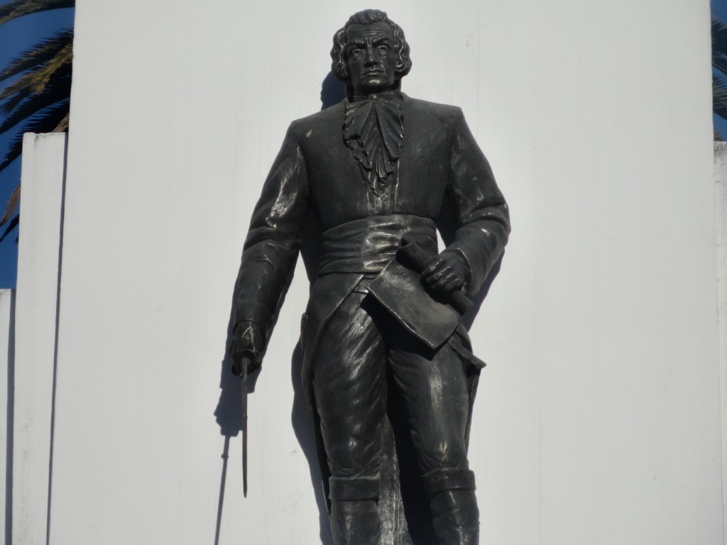 Foto: Obelisco - Ibarra (Imbabura), Ecuador