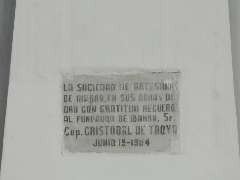 Foto: Obelisco - Ibarra (Imbabura), Ecuador