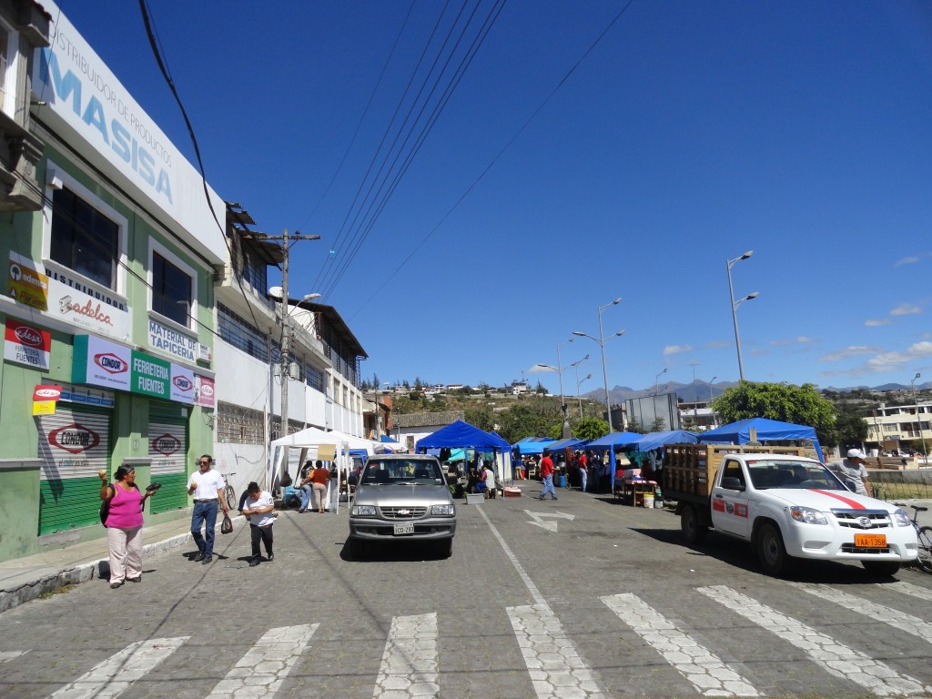 Foto: Calles - San Antonio de Ibarra (Imbabura), Ecuador