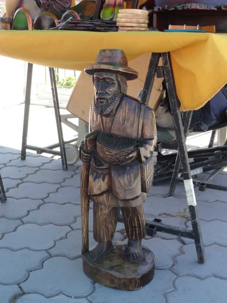 Foto: Estatuas de madera - San Antonio de Ibarra (Imbabura), Ecuador