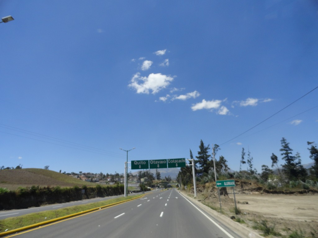 Foto: Camino a Cotacachi - Cotacahi (Imbabura), Ecuador