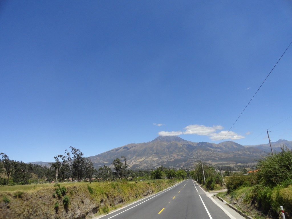 Foto: Camino a Cotacachi - Cotacahi (Imbabura), Ecuador
