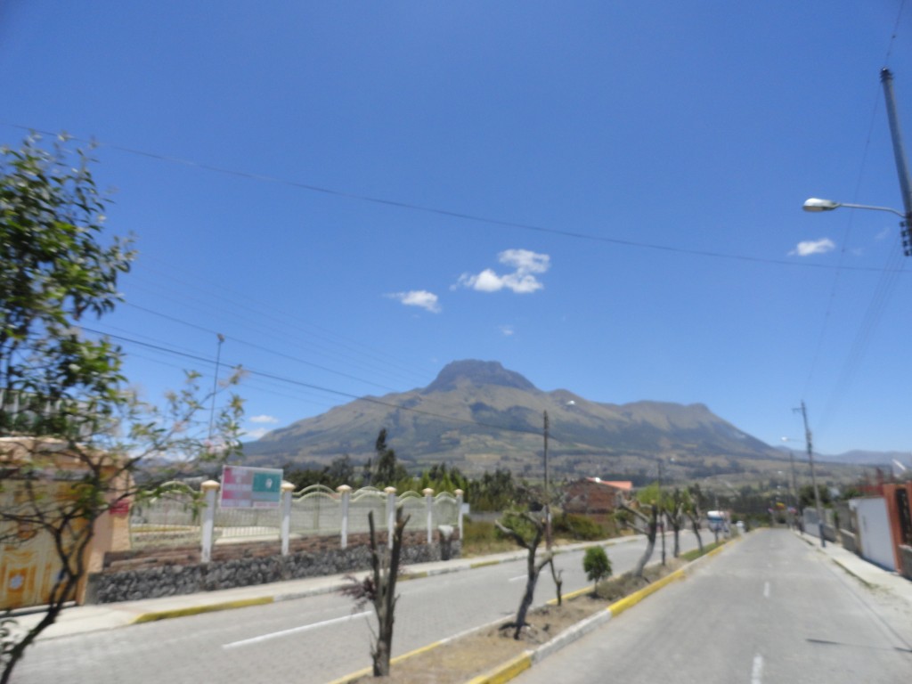 Foto: entrada - Cotacachi (Imbabura), Ecuador