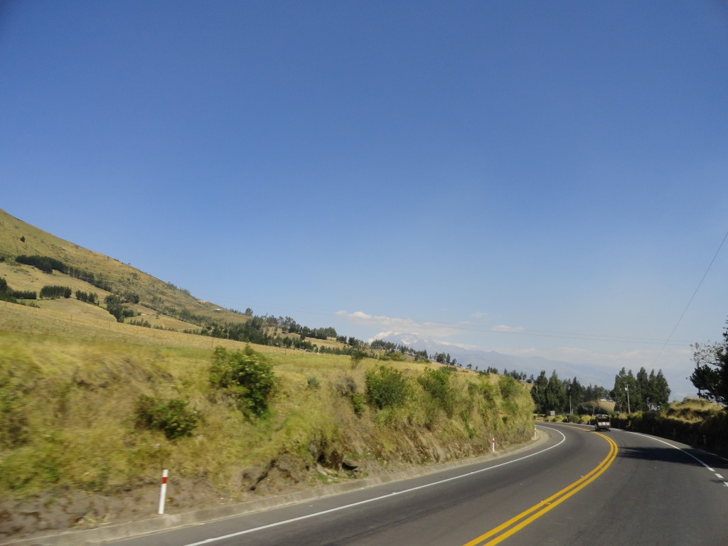 Foto: Camino a Cayambe - Otavalo (Imbabura), Ecuador