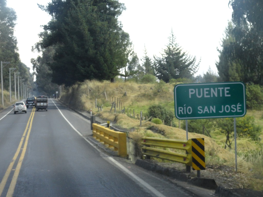 Foto: Camino a  Cayambe - Cayambe (Pichincha), Ecuador
