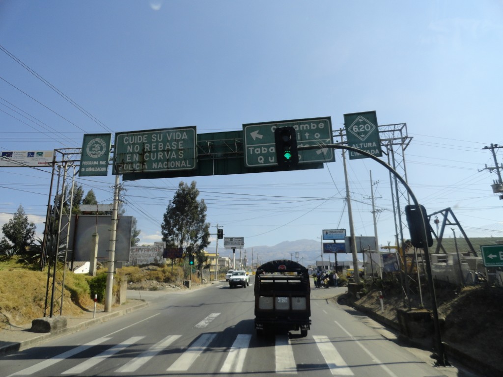 Foto: Camino a  Cayambe - Cayambe (Pichincha), Ecuador