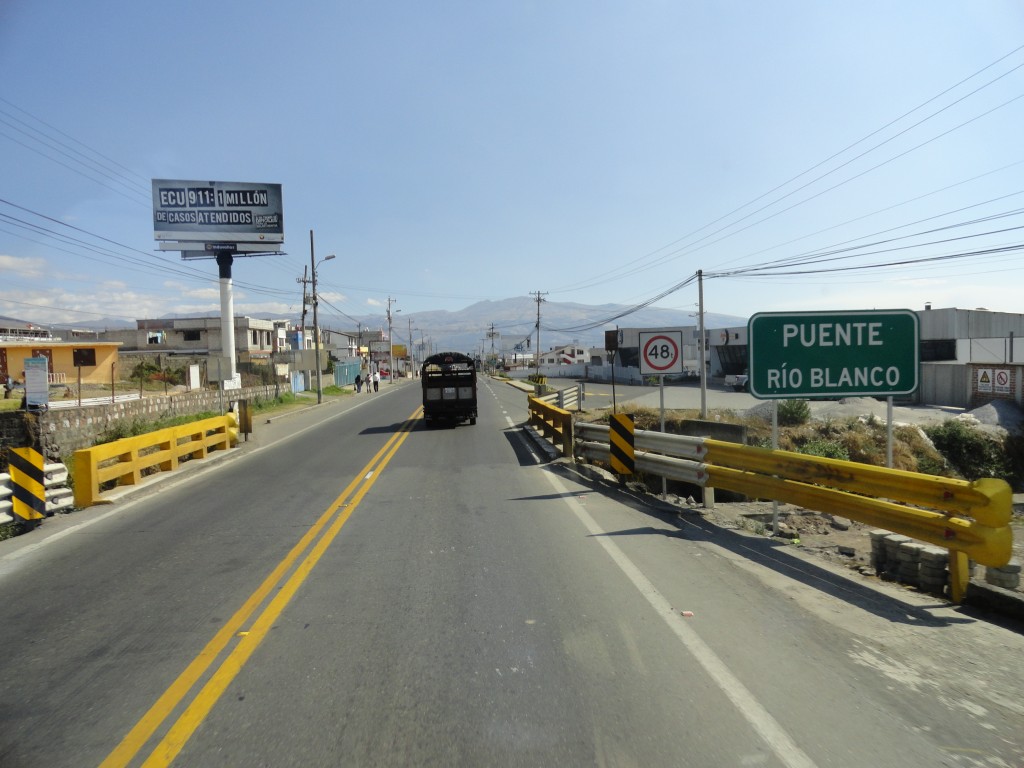 Foto: Camino a  Cayambe - Cayambe (Pichincha), Ecuador
