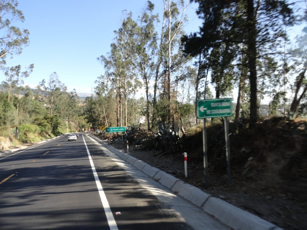 Foto: carretera - Cayambe (Pichincha), Ecuador