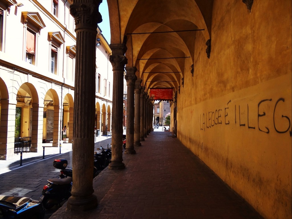 Foto: Via Zamboni - Bologna (Emilia-Romagna), Italia