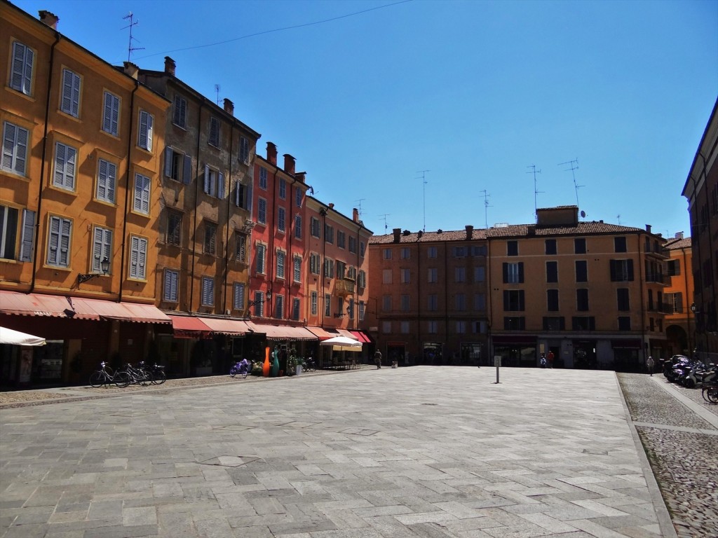 Foto: Piazza XX Settembre - Modena (Emilia-Romagna), Italia