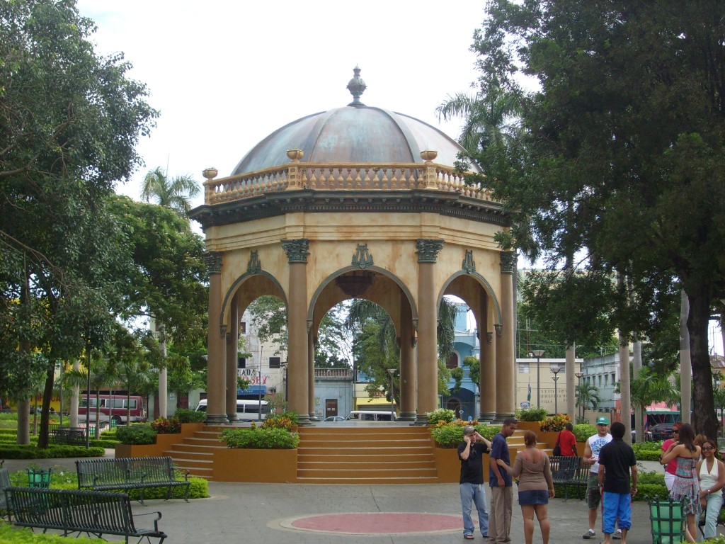 Foto: Glorieta del parqueEnriquillo. - Santo Domingo (Distrito Nacional), República Dominicana