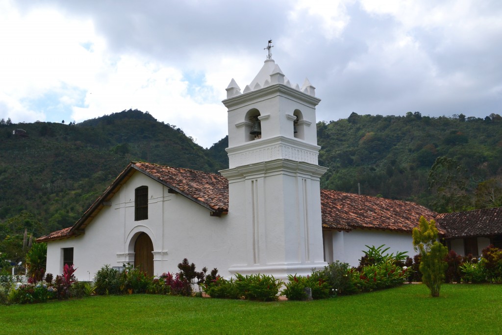 Foto: Iglesia De Orosi - Orosi (Cartago), Costa Rica