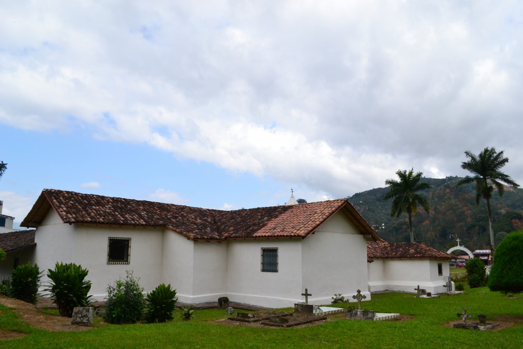 Foto: Iglesia De Orosi - Orosi (Cartago), Costa Rica