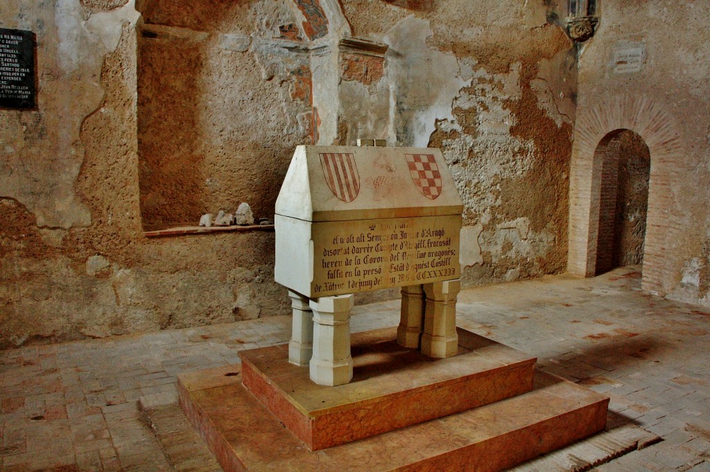 Foto: Castillo: sarcófago de Jaime II - Xàtiva (València), España