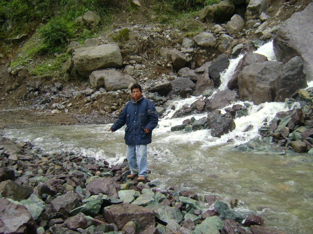 Foto: via habilitada - Querco (Huancavelica), Perú