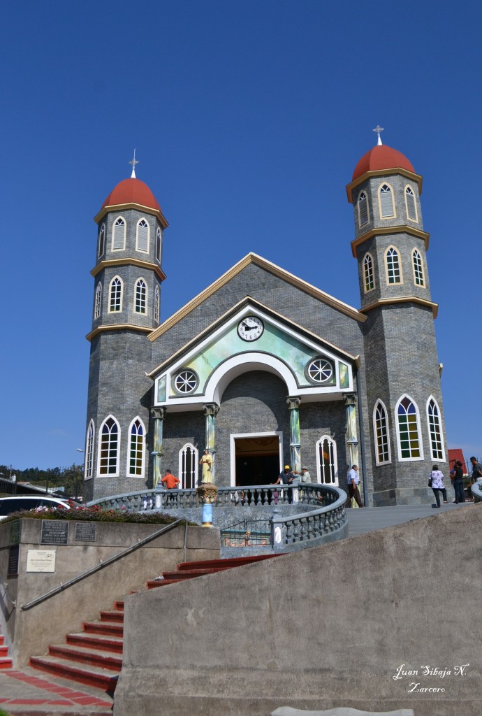Foto: Iglesia de Zarcero - Zarcero (Alajuela), Costa Rica
