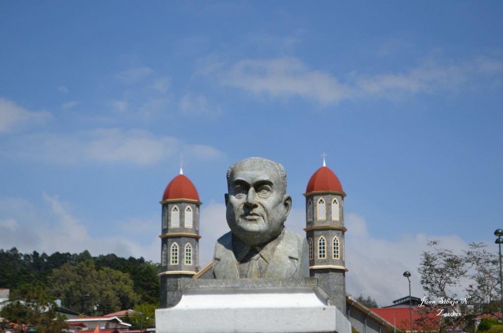 Foto: Parque de Zarcero - Zarcero (Alajuela), Costa Rica