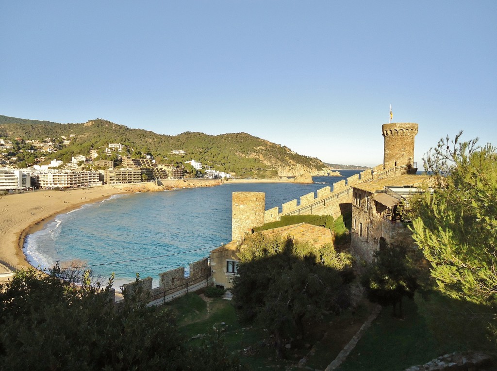 Foto: Vistas desde el recinto amurallado - Tossa de Mar (Girona), España