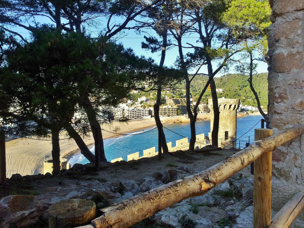 Foto: Vistas desde el recinto amurallado - Tossa de Mar (Girona), España