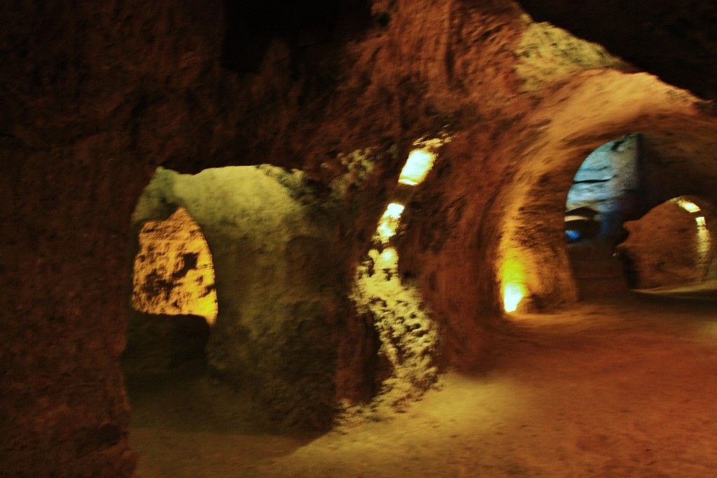 Foto: Cuevas - Requena (València), España