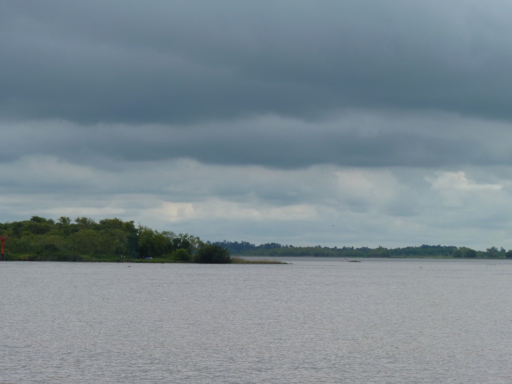 Foto: Río Paraná Guazú - Zárate (Buenos Aires), Argentina