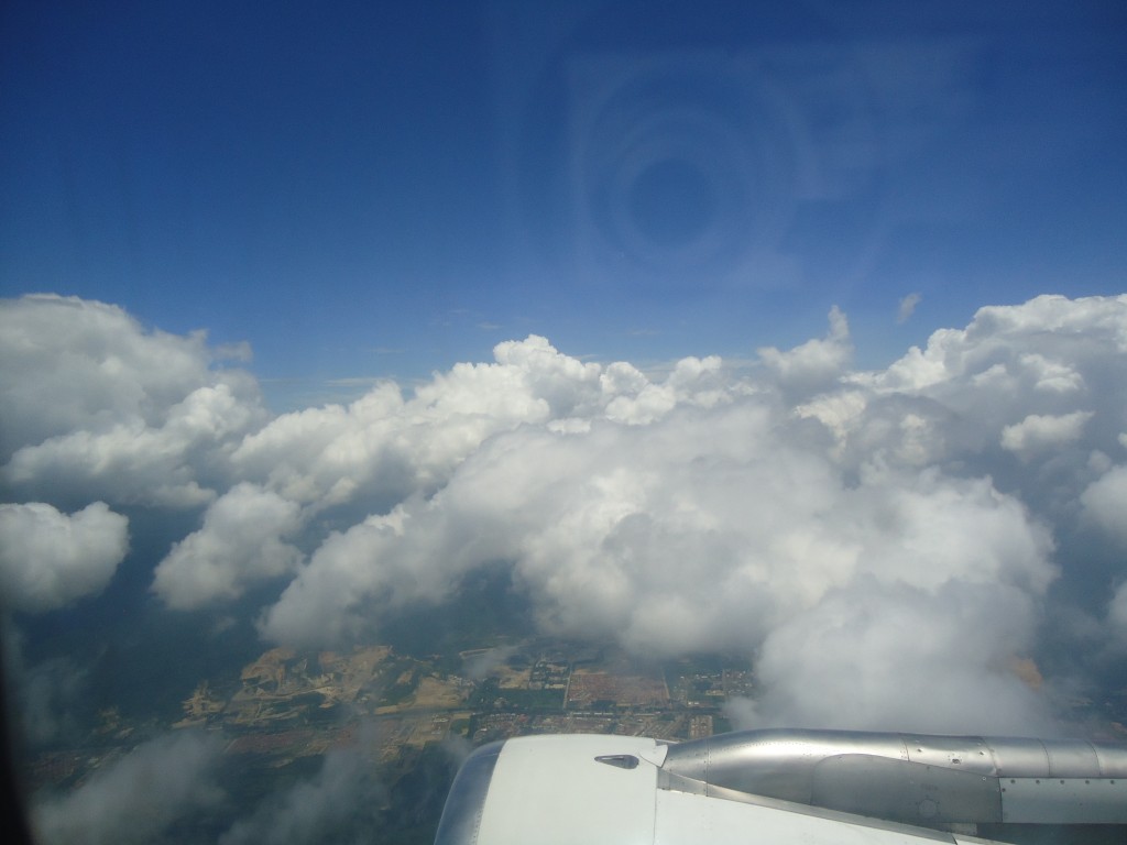 Foto: Sobre el Aeropuerto - Guayaquil (Guayas), Ecuador