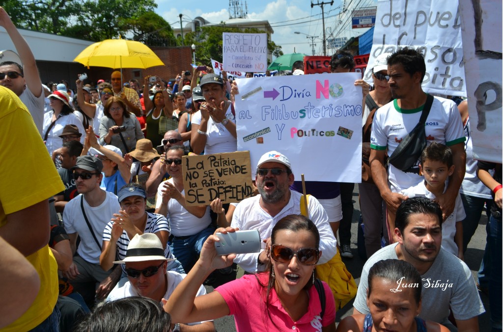 Foto: Manifestación por concesión - Alajuela, Costa Rica