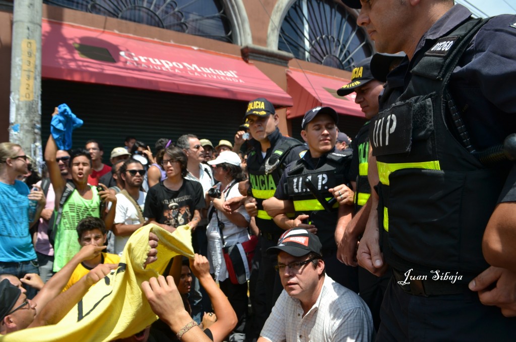 Foto: Manifestación por concesión - Alajuela, Costa Rica