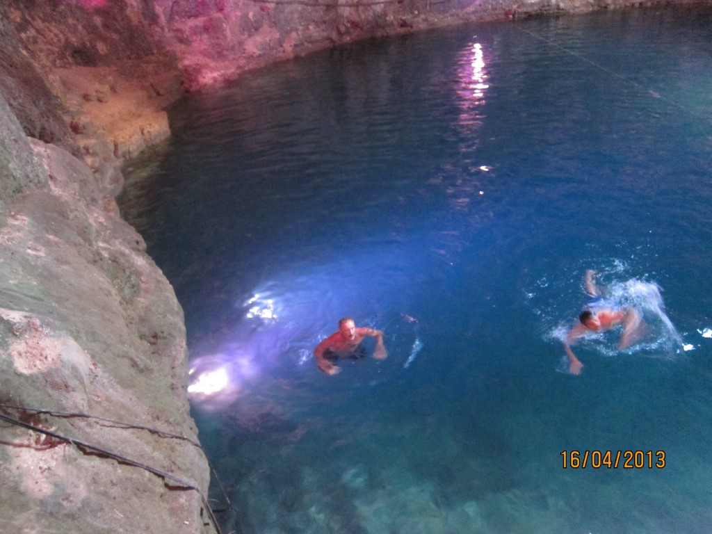 Foto: Cenote - Chichén Itzá (Yucatán), México
