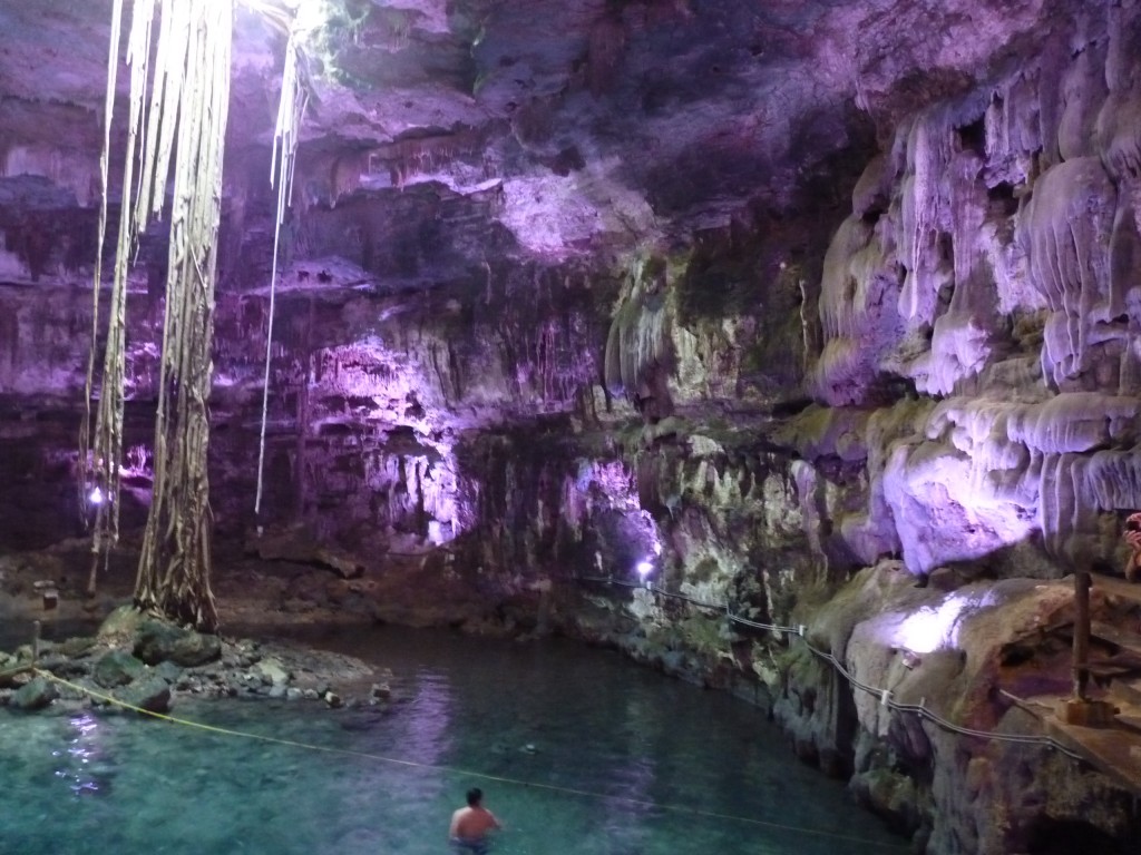 Foto: Cenote - Chichén Itzá (Yucatán), México