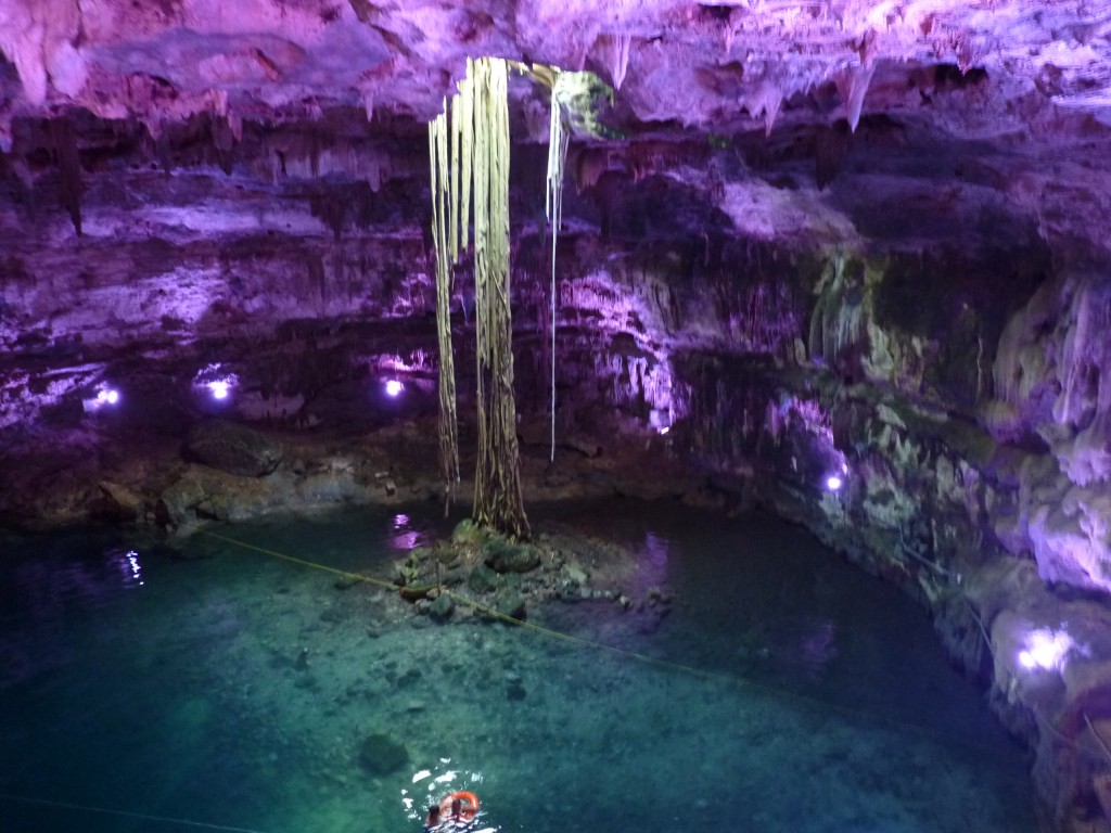 Foto: Cenote - Chichén Itzá (Yucatán), México