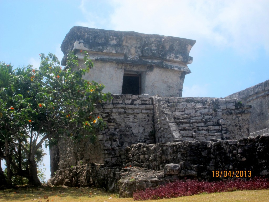Foto: Templo del Dios Descendente - Tulum (Yucatán), México