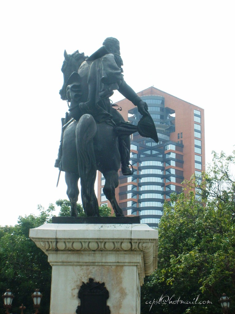 Foto: Historia y modernidad - Maracay (Aragua), Venezuela