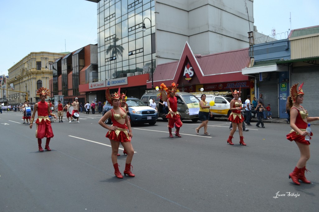 Foto: PRIMERO DE MAYO, desfile - San José, Costa Rica