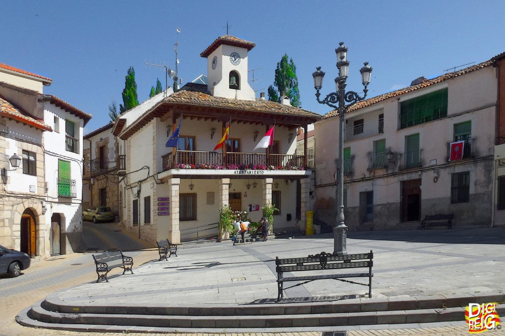 Foto: Plaza Mayor. - Trillo (Guadalajara), España