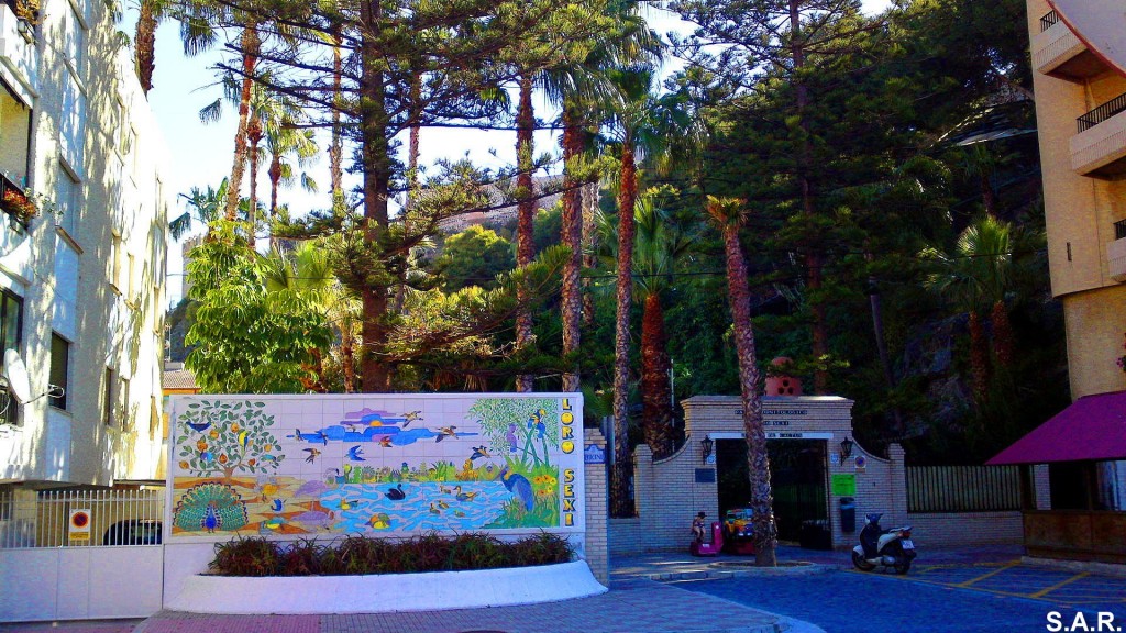 Foto: Entrada al Loro Sexi - Almuñecar (Granada), España