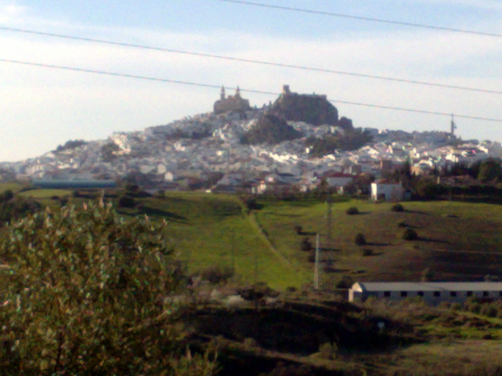 Foto: En la ruta de los  pueblos blancos - Olvera (Cádiz), España