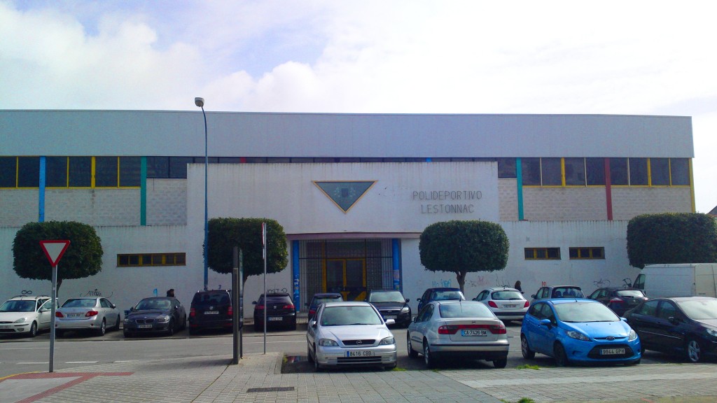 Foto: Polideportivo Lestonnac - San Fernando (Cádiz), España