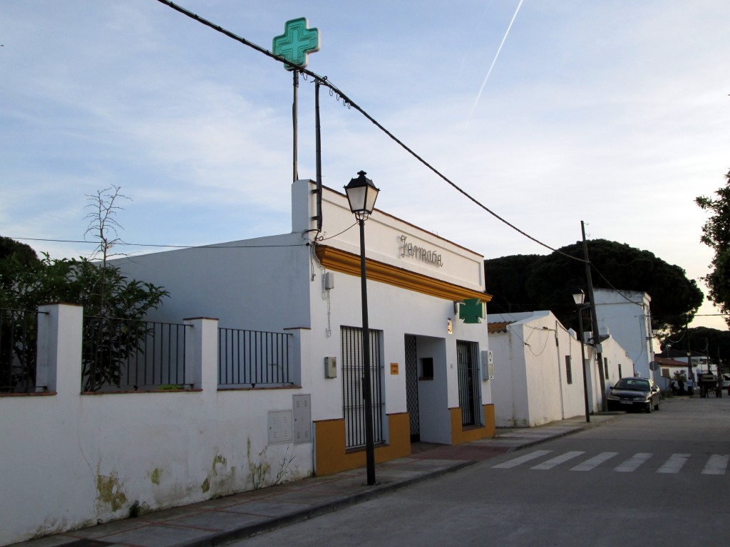 Foto: Farmacia de Calle  Picadreo - San José de Malcocinado (Cádiz), España