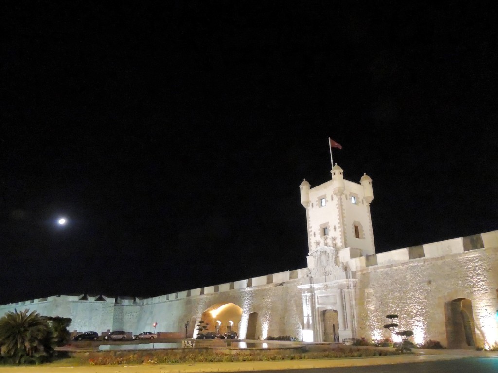 Foto: Puertas de Tierra y la Luna - Cádiz (Andalucía), España