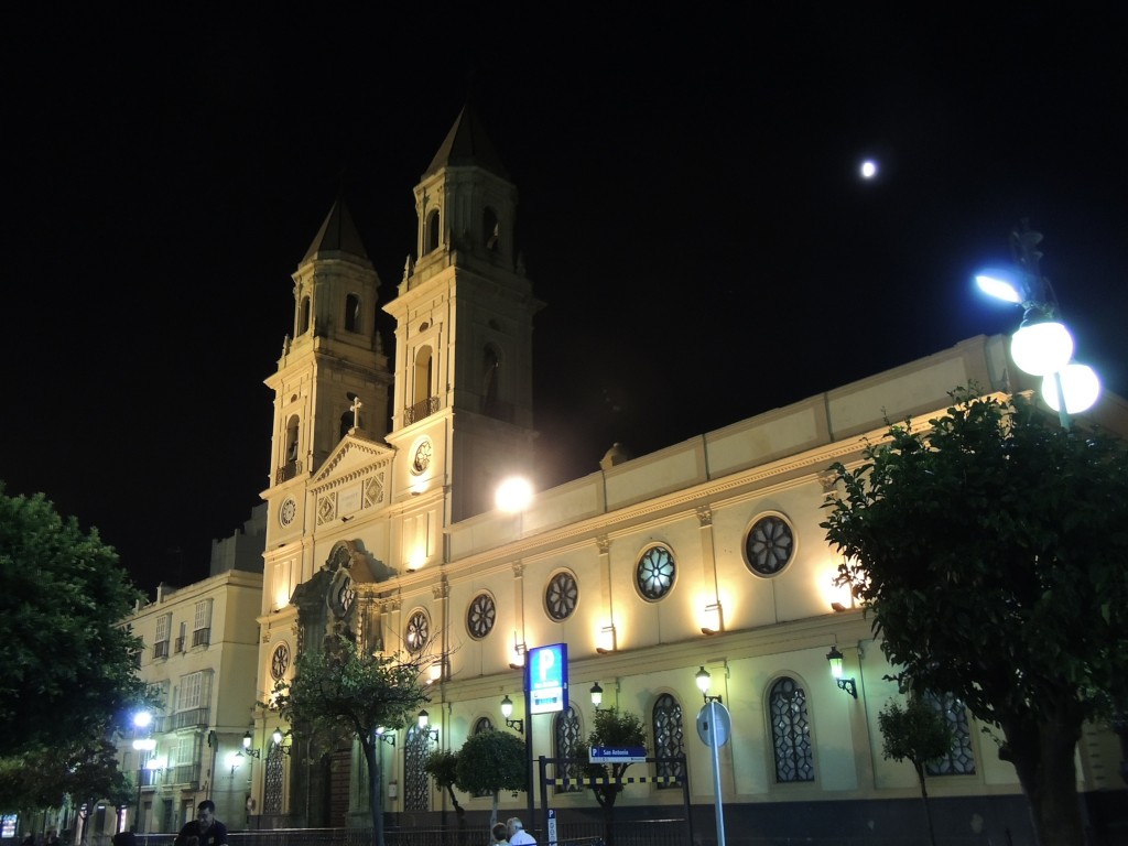 Foto: Iglesia San Antonio a laluz de la Luna - Cádiz (Andalucía), España