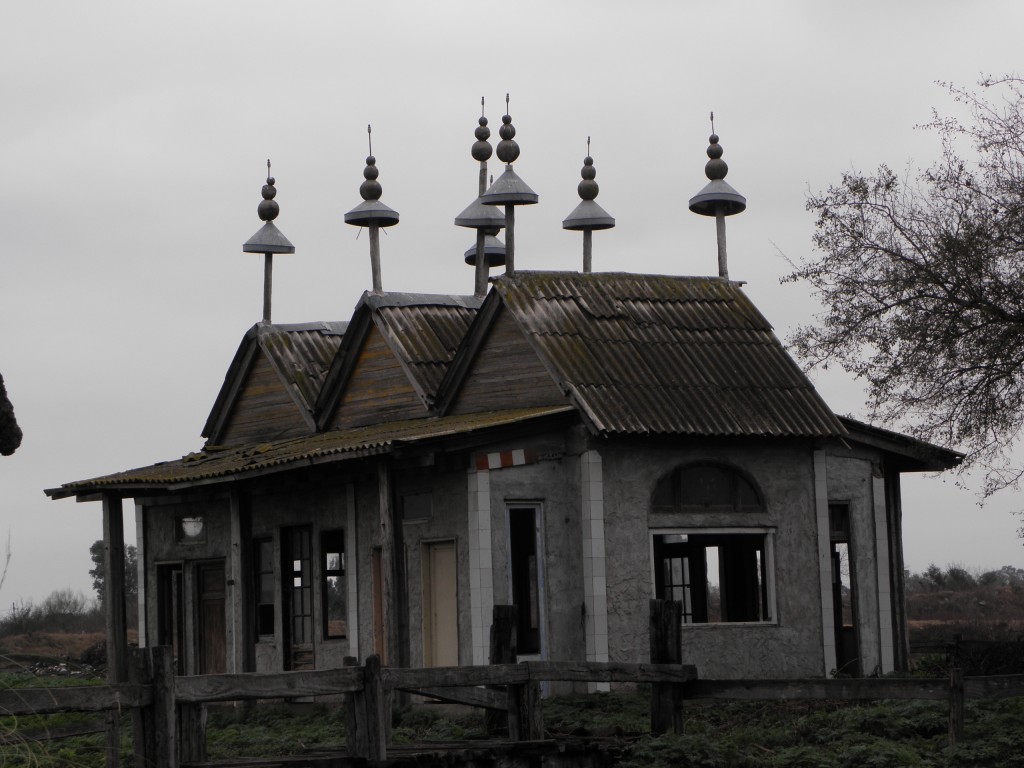 Foto: Campanópolis - González Catán (Buenos Aires), Argentina