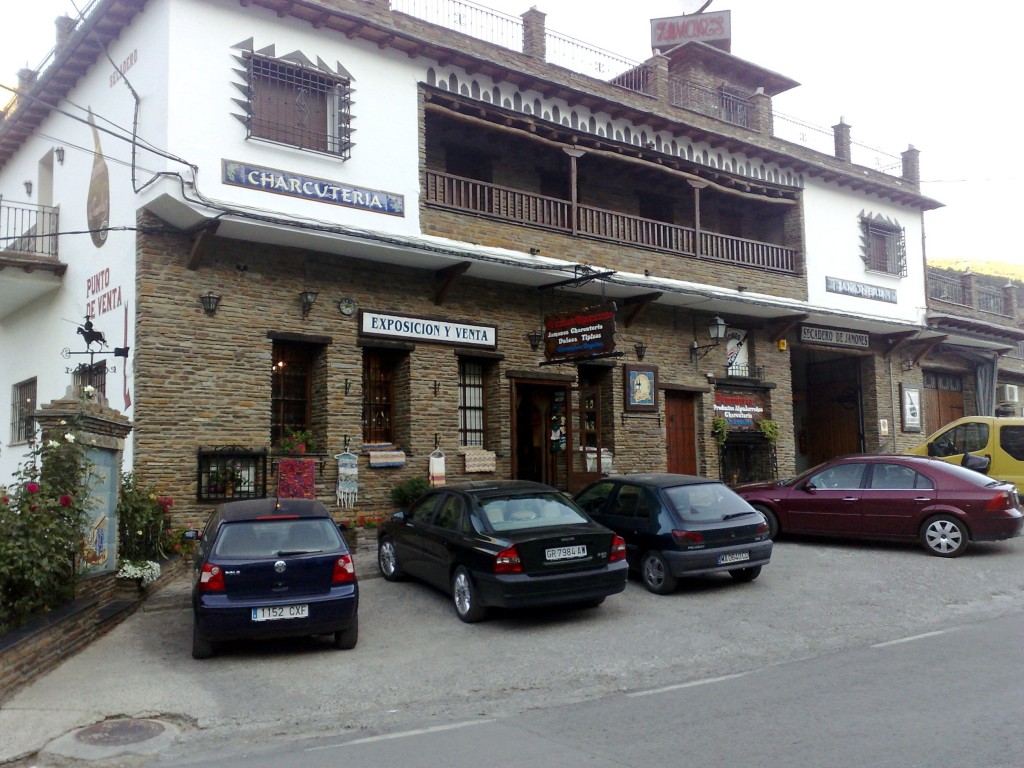 Foto: Punto de venta de jamones - Trevelez (Granada), España
