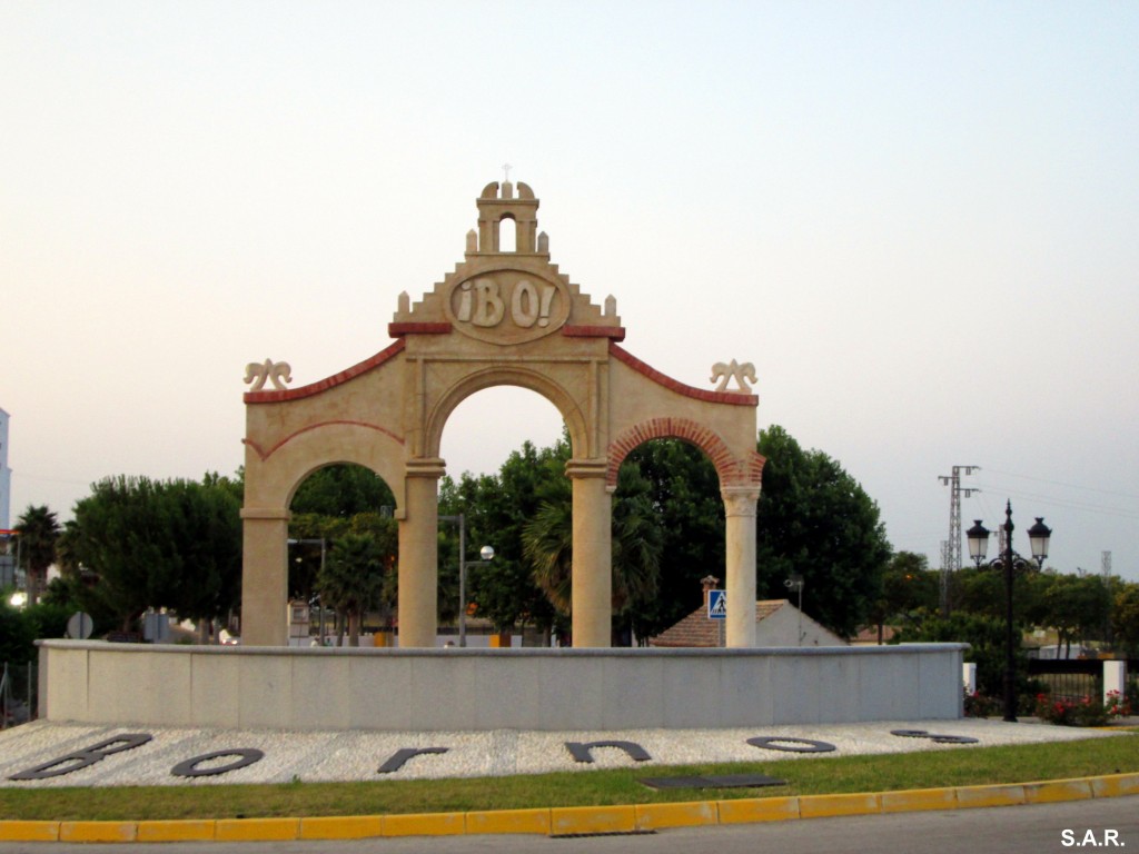 Foto: Rotonda Avenida San Jerónimo - Bornos (Cádiz), España