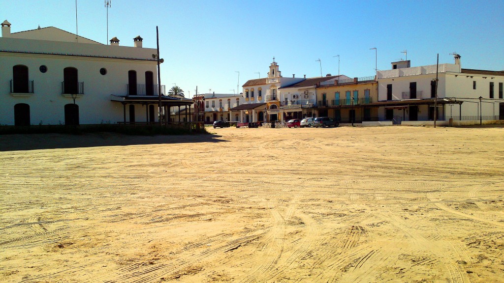 Foto: Plaza Doñana - El Rocio (Huelva), España