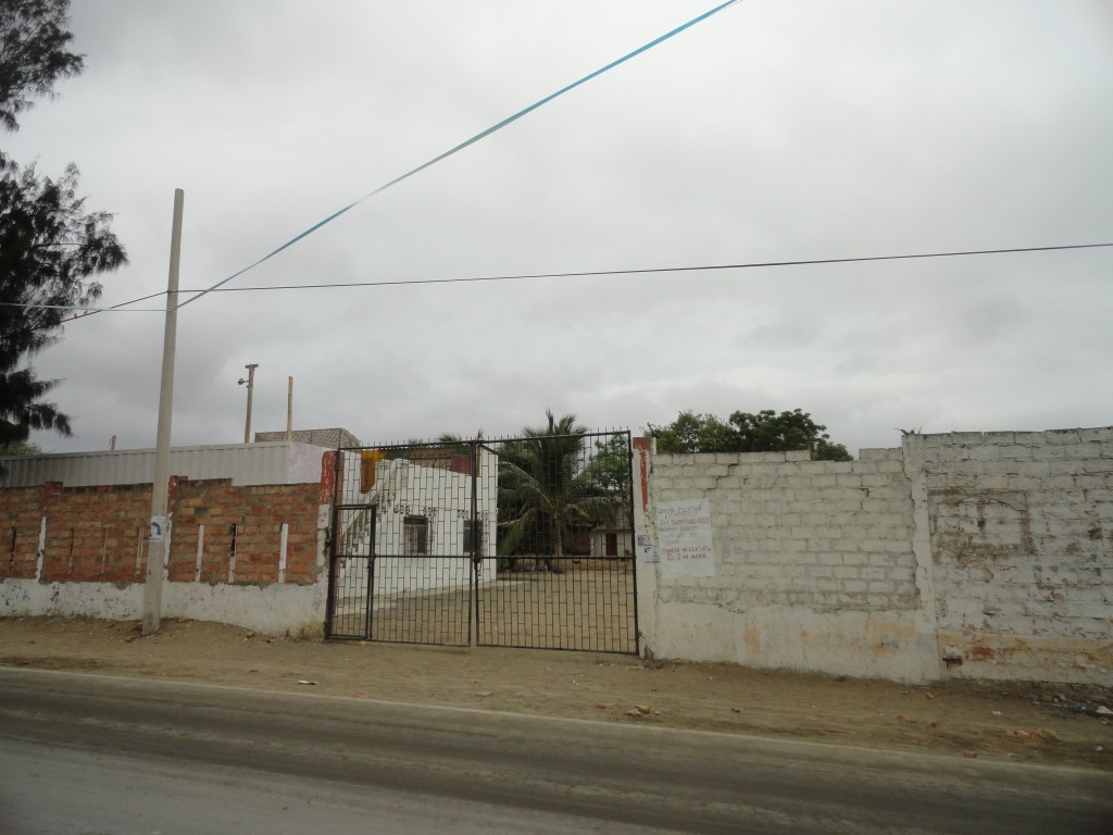 Foto: Escuela - Crucitas (Manabí), Ecuador