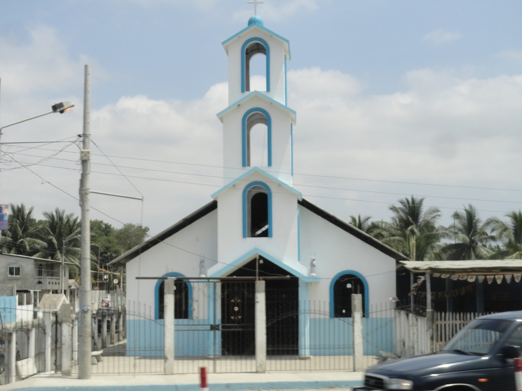 Foto: Iglesia - Crucitas (Manabí), Ecuador