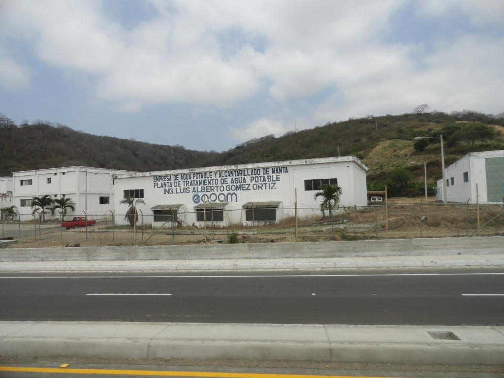 Foto: Planta de agua - Crucitas (Manabí), Ecuador