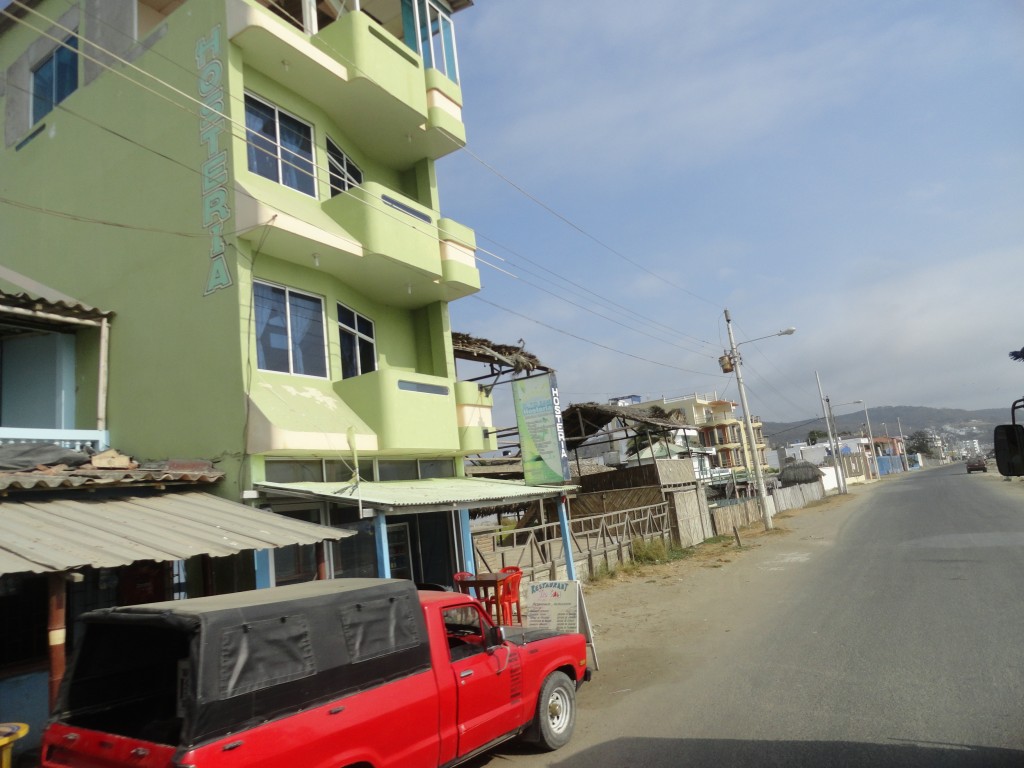 Foto: Malecon - Crucitas (Manabí), Ecuador