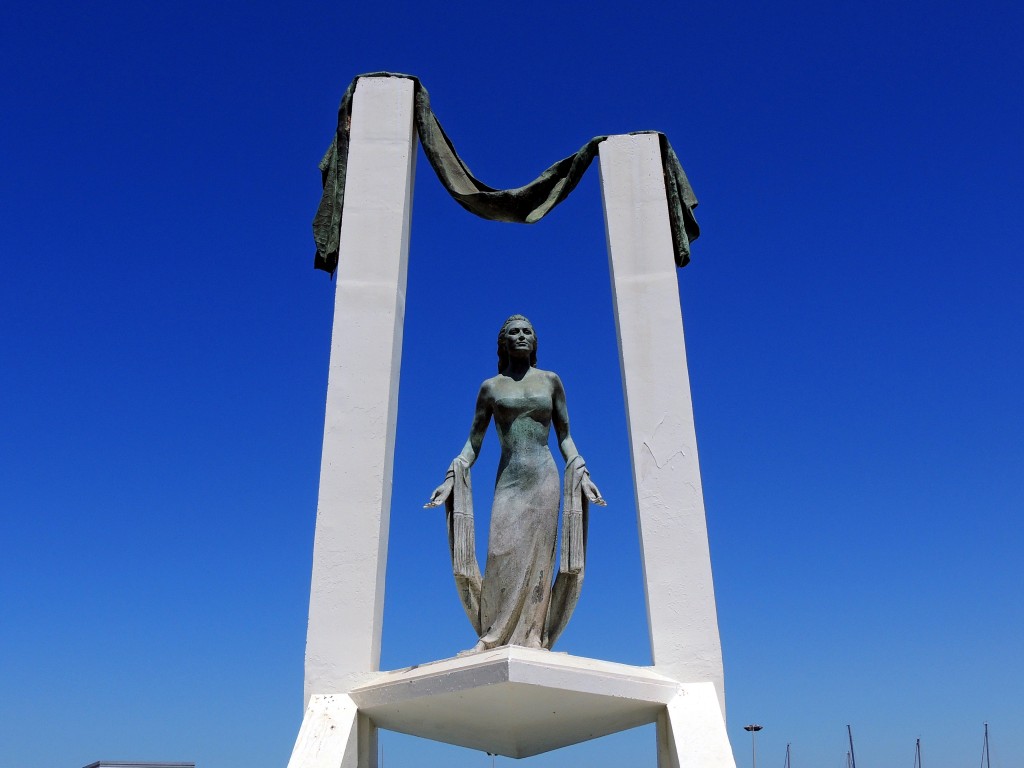 Foto: Monumento a Rocío Jurado - Chipiona (Cádiz), España